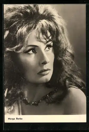 AK Schauspielerin Marga Barbu mit toupiertem Haar