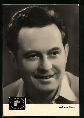 AK Schauspieler Wolfgang Lippert mit freundlichem Lächeln