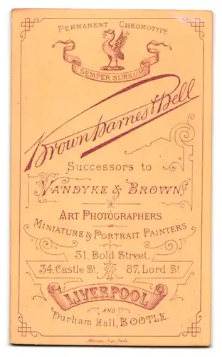 Fotografie Vandyke & Brown, Liverpool, 31. Bold Street, Junges Mädchen mit hoch gestecktem Haar