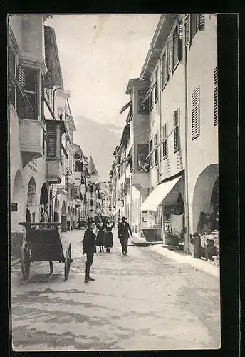 AK Meran, Laubengasse mit Geschäften