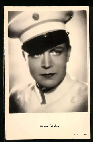AK Schauspieler Gustav Fröhlich trägt eine Uniform