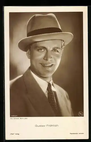 AK Schauspieler Gustav Fröhlich trägt Krawatte und Hut