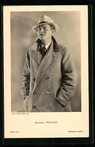 AK Schauspieler Gustav Fröhlich mit Mantel und Hut