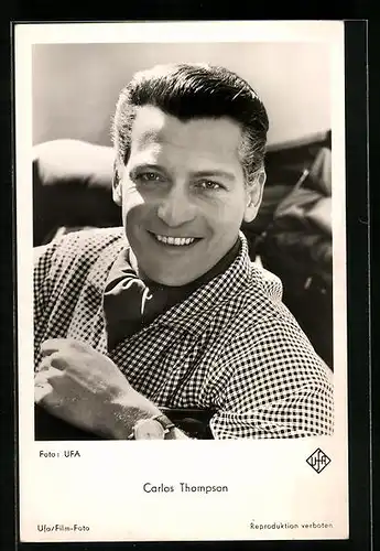 AK Schauspieler Carlos Thompson im Oberhemd