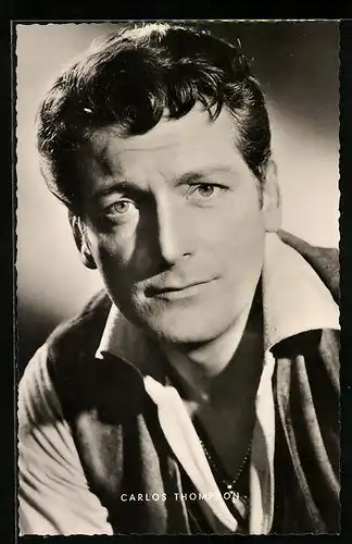 AK Schauspieler Carlos Thompson mit direktem Blick