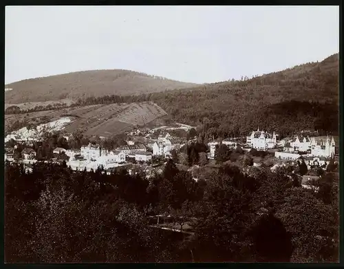 Fotografie Gustav Salzer, Baden-Baden, Ansicht Baden-Baden, Stadtansicht mit Villen, Wohnhäusern & Schlössern, 27 x 20cm