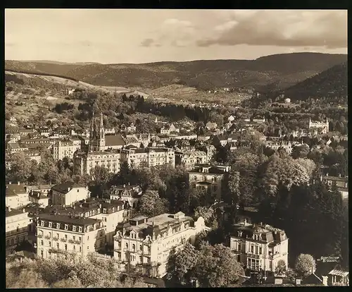 Fotografie Gustav Salzer, Baden-Baden, Ansicht Baden-Baden, Stadtansicht mit Evangelischer Kirche, Grossformat 28 x 22cm