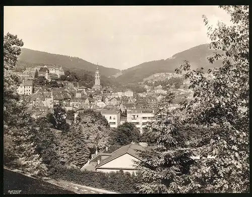 Fotografie Gustav Salzer, Baden-Baden, Ansicht Baden-Baden, Stadtansicht mit Hotel De L'Europe zum neuen Schloss