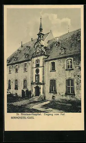AK Berncastel-Cues, St. Nicolaus-Hopital, Eingang vom Hof
