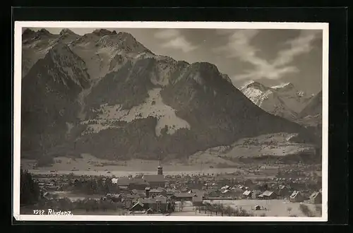 AK Bludenz, Gesamtansicht mit Gebirgswand