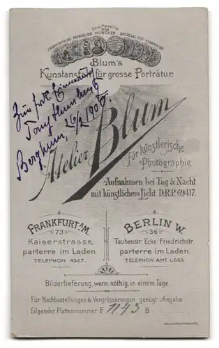 Fotografie Atelier Blum, Frankfurt a. M., Kaiserstrasse 73, Profilbild einer blonden Dame mit Dutt