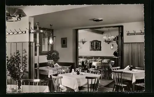 AK Güttersbach / Odw., Teil-Innenansicht der Gaststätte Zum goldenen Löwe