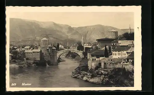 AK Mostar, Blick auf die Brücke und die Stadt