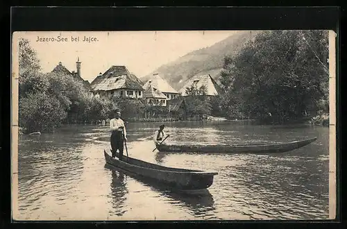 AK Jajce, Häuser am Jezero-See, Gondelfahrer