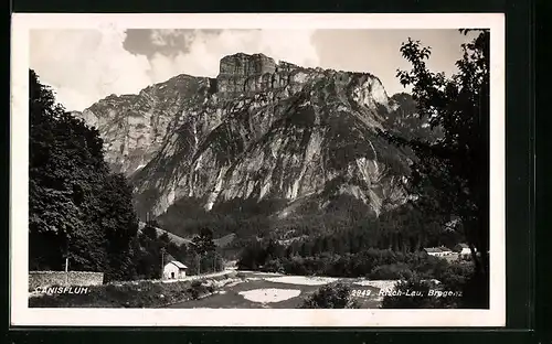 AK Canisfluh, Partie am Ufer des Flussbettes, Blick auf die Berge