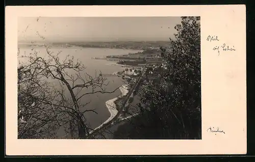 AK Lochau, Blick auf die Stadt und die Strandlinie