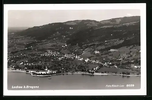 AK Lochau b. Bregenz, Fliegeraufnahme der Stadt mit dem Bodensee