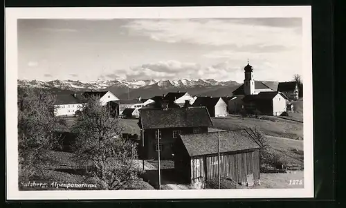 AK Sulzberg, Wohnhäuser mit Kapelle und Gebirgspanorama