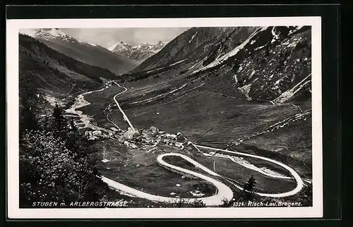 AK Stuben am Arlberg, Partie an der Arlbergstrasse