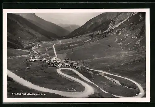 AK Stuben am Arlberg, Ortstotale an der Arlbergstrasse