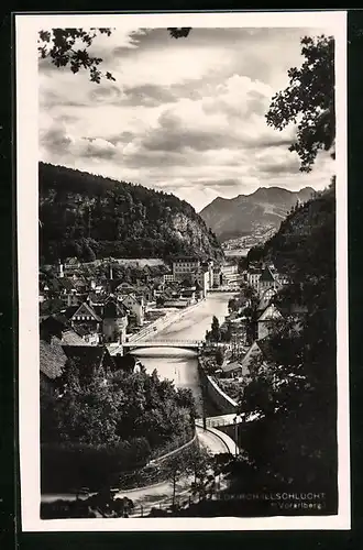 AK Feldkirch-Illschlucht, Blick über die Stadt und den Fluss