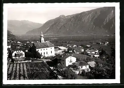 AK Nalles, Totalansicht mit der Kirche