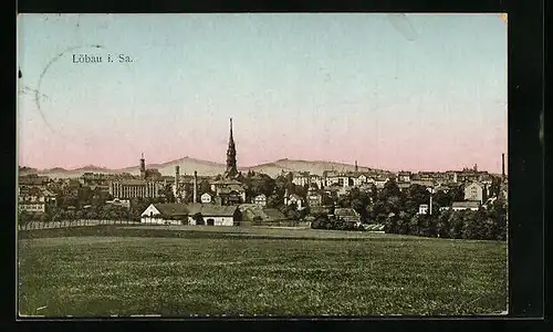 AK Löbau i. Sa., Stadtpanorama mit der Kirche von den Feldern aus