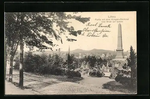 AK Löbau i. Sa., Stadtblick vom Kriegerdenkmal aus gesehen