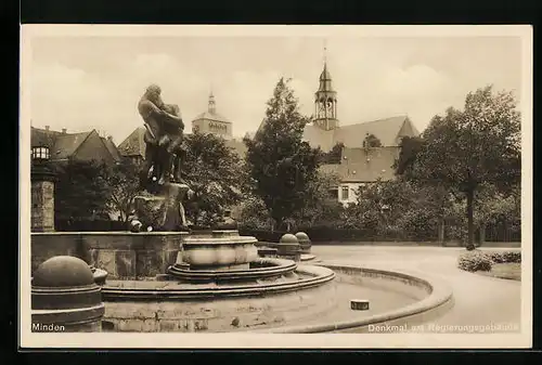 AK Minden i. W., das Regierungsgebäude vom Denkmal aus gesehen