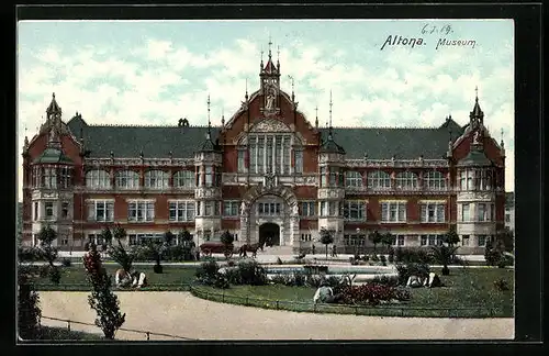 AK Hamburg, Altona, Menschen im Park vor dem Museum