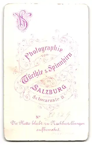 Fotografie Würthle & Spinnhirn, Salzburg, Schwarzstr. 9, Portrait eines elegant gekleideten Mannes namens Rudolf