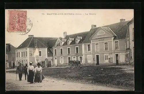 AK Mauves-sur-Huisne, La Mairie
