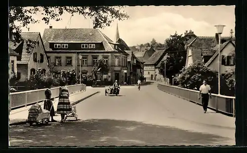 AK Söllingen, Ortsansicht mit Strassenpartie