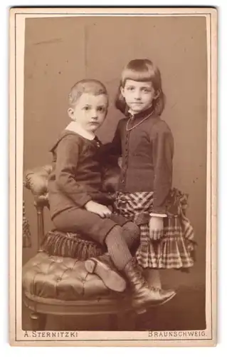Fotografie A. Sternitzki, Braunschweig, Egydienmarkt 14, Kinderpaar in modischer Kleidung