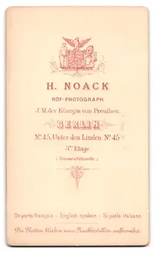 Fotografie H. Noack, Berlin, Unter den Linden 45, Junger Herr im Anzug mit Krawatte