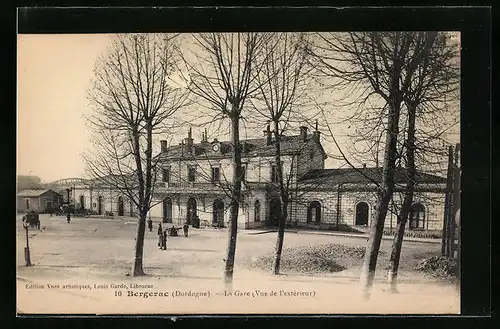 AK Bergerac, La Gare, Vue de l`extérieur, Bahnhof