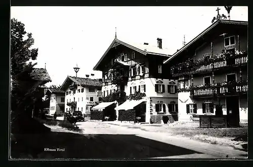 AK Ellmau, Ortsansicht mit Strassenpartie