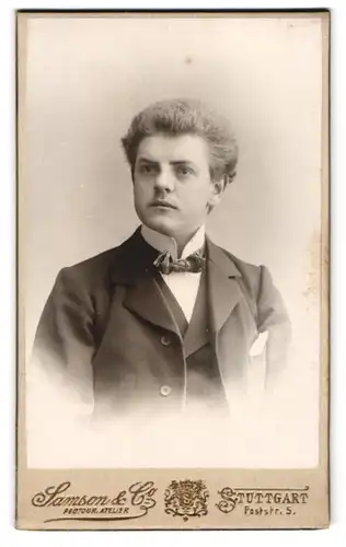Fotografie Samson & Co., Stuttgart, Poststr. 5, Portrait junger Mann im Jackett