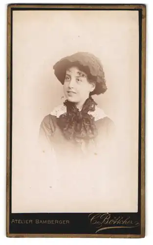 Fotografie C. Böttcher, Frankfurt a. M., Junghofstrasse 24, Junge Dame mit Hut