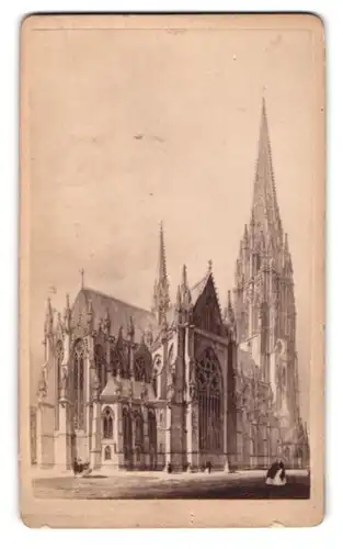 Fotografie unbekannter Fotograf, Ansicht Hamburg, Blick auf die Nicolaikirche, 1888