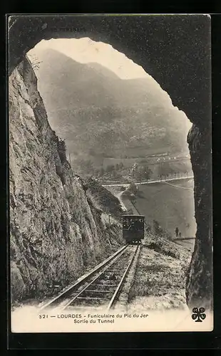 AK Lourdes, Funiculaire du Pic du Jer, Sortie du Tunnel