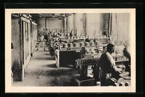 AK Limoges, Atelier de Fabrication, Porzellan