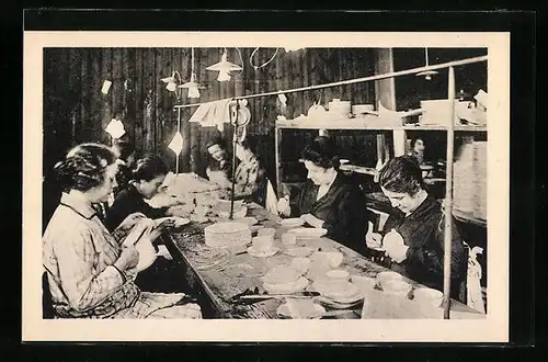 AK Limoges, Atelier de Décalque, Porzellan