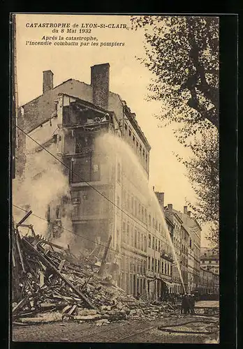 AK Lyon-St-Clair, Incendie du 8 Mai 1932, les pompiers