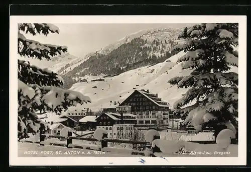 AK St. Anton a. A., Hotel Post in Winterlandschaft