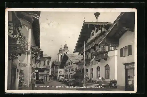 AK St. Johann i. T., Speckbacherstrasse mit Gasthof Post