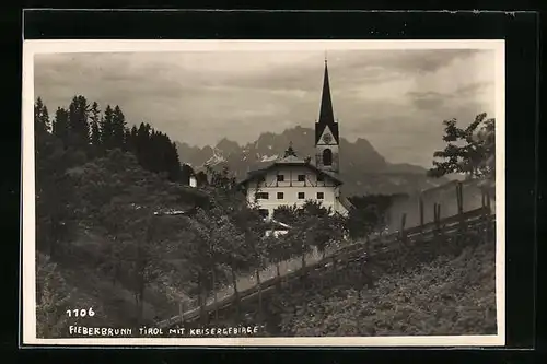 AK Fieberbrunn, Ortspartie mit Kirche