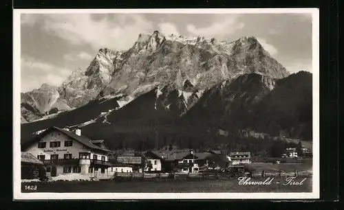 AK Ehrwald, Landhaus Bächerhof mit Blick auf die Zugspitze