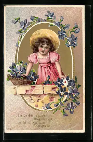 Präge-AK Mädchen mit Veilchen und Kuvert