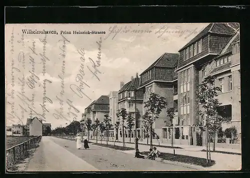 AK Wilhelmshaven, Prinz Heinrich-Strasse mit zwei Frauen